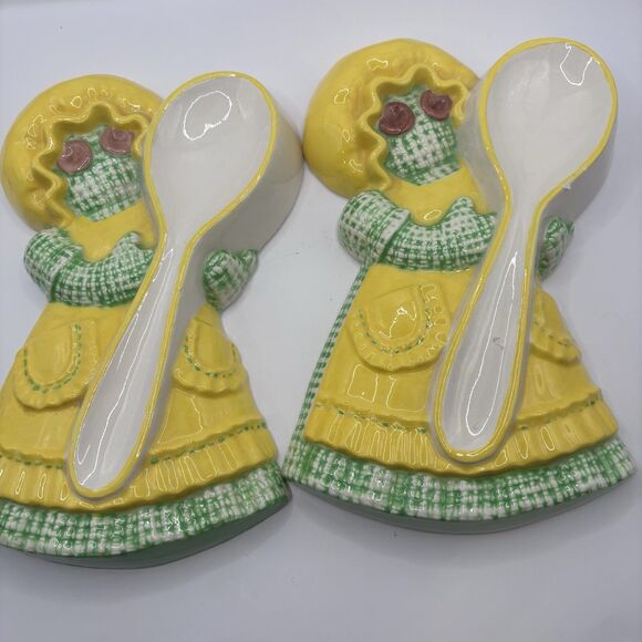 Vintage Burlap Rag Doll MCM Sittire Ceramic Spoon Rest Button Eye Yellow - Picture 4 of 9